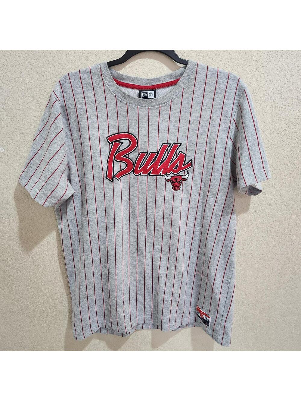 New Era Chicago Bulls 90s Y2K pinstripe Shirt Size Large Grey NBA vintage